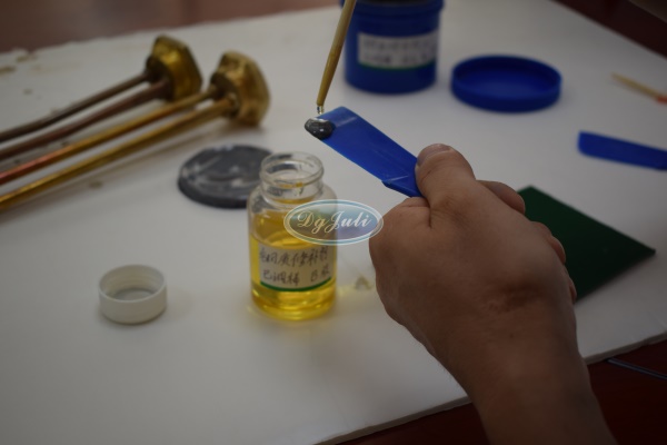 修補銅管專用膠水 修補銅管專用膠水