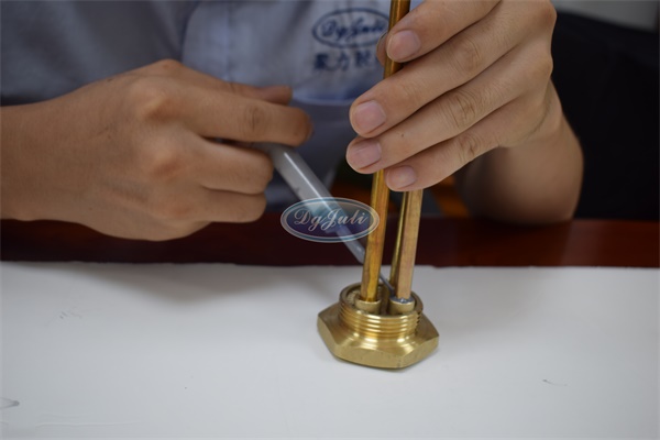 金屬沙眼修補劑|耐高溫+填充間隙小于0.5毫米|解決修補難題找聚力