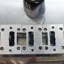 高溫電子元件灌封膠|非溶劑型單組份耐400℃高溫+硬度高抗沖擊耐酸堿{膠水廠家聚力}