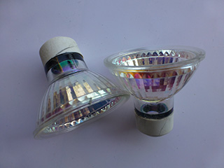 陶瓷粘PC塑料用什么膠水？使用AB膠廠家聚力生產(chǎn)的環(huán)氧AB膠耐高溫外觀透明無痕