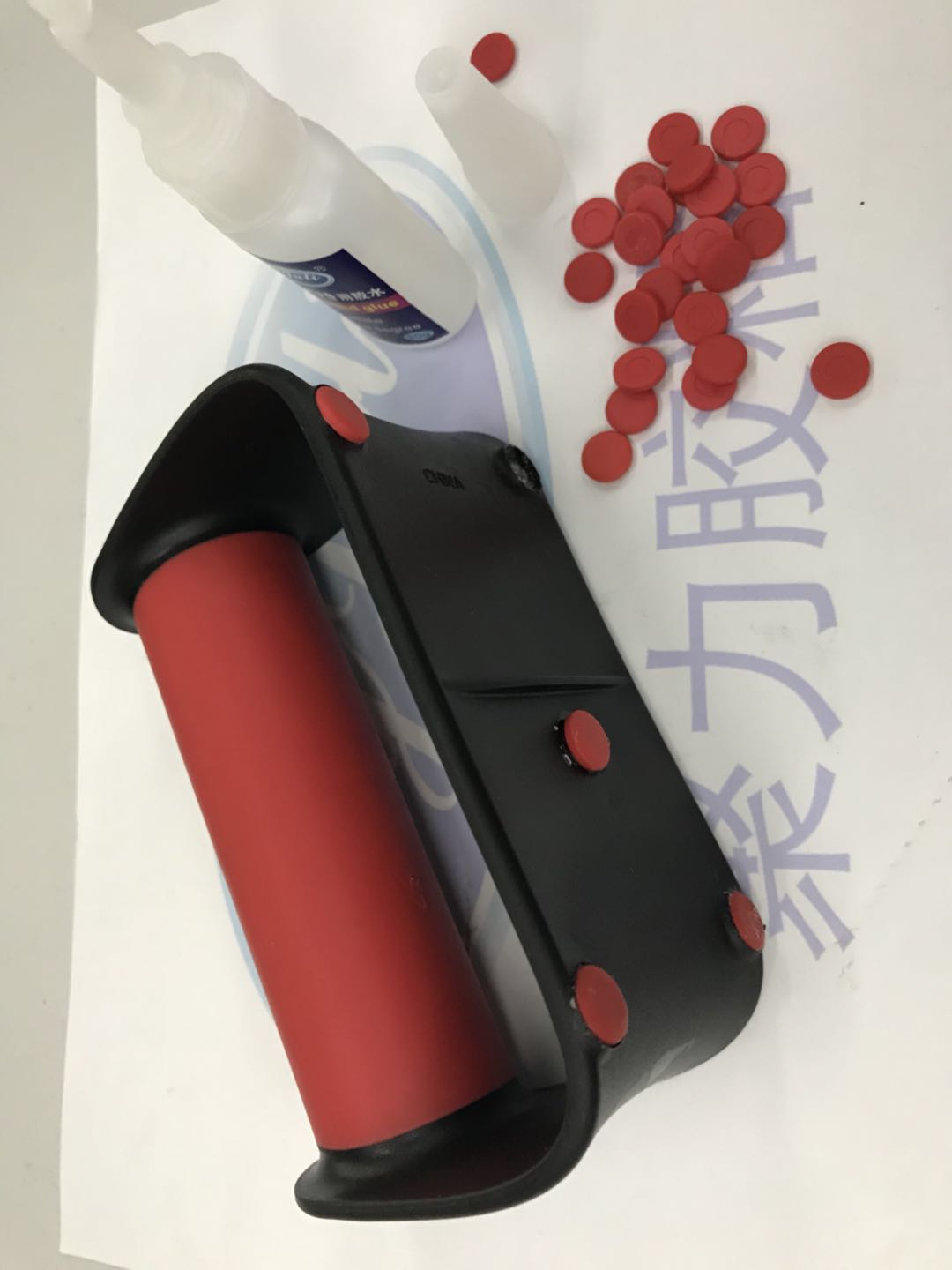 粘PP材質拉力器用什么膠水結實耐用？ 采用聚力特種瞬間膠撕裂基材不開膠