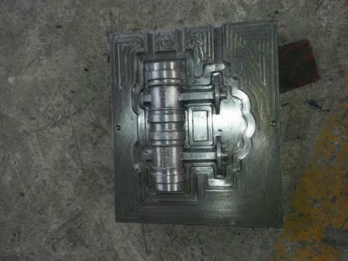 金屬模具膠水找8秒定型,拉伸強度超過120KG,高溫120度不脫膠的聚厲牌金屬膠水