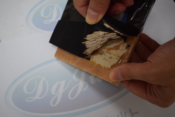 EVA海綿和木板粘接，用固化后柔軟的環保EVA海綿膠水-聚力膠水