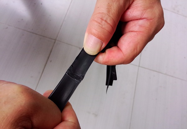 粘橡膠材質的膠水