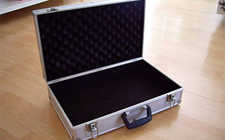 機械螺紋鎖粘接膠水應用案例？聚厲牌金屬螺紋密封膠水值得一試