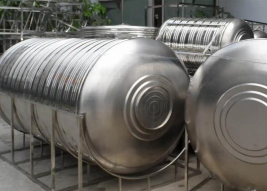 不銹鋼水箱漏水怎么辦？用聚力金屬修補劑代替電焊即省時又省力！