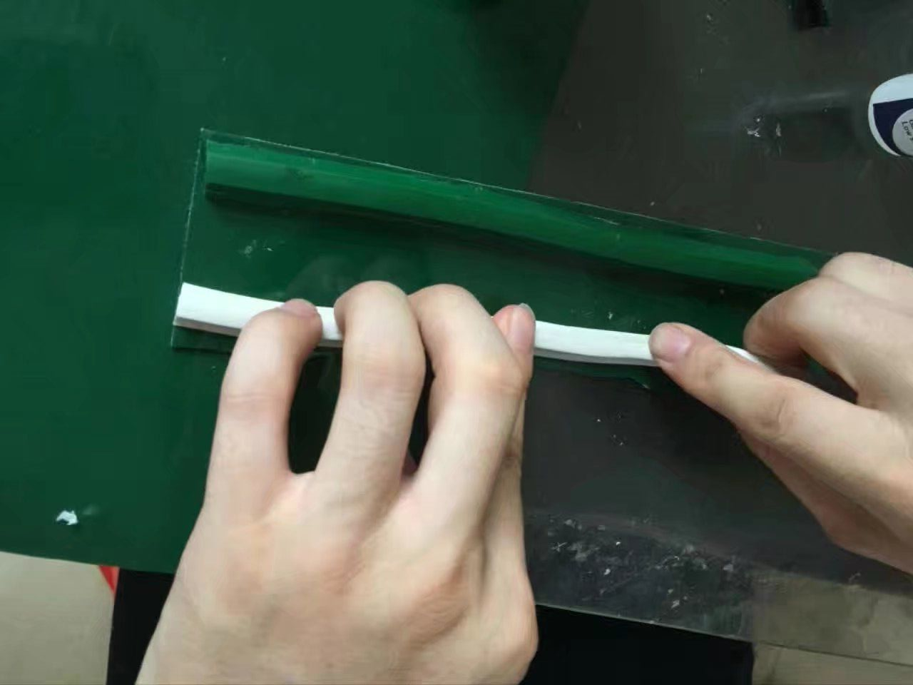 粘PVC膠水案例，聚力PVC瞬間膠為您解決發硬難題