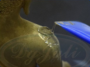 銅鑄件修補膠水案例，聚厲牌膠水修補后顏色一致