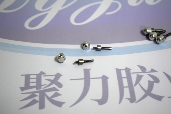 金屬專用瞬間膠水，小面積鐵與鐵粘合膠水的選擇！