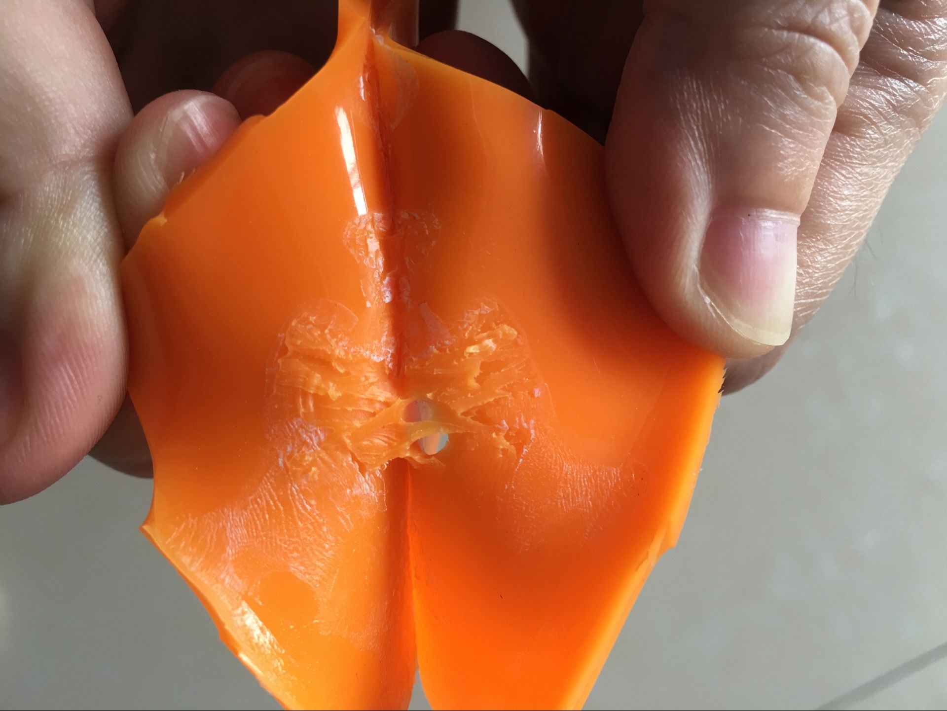 聚力牌高濃度瞬間膠水，一款不僅僅用于小面積的橡膠粘接劑！