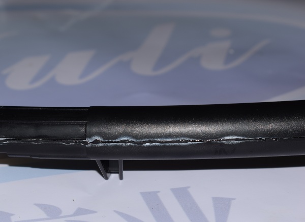 使用瞬間膠粘塑料出現白化現象三個原因-聚力膠粘