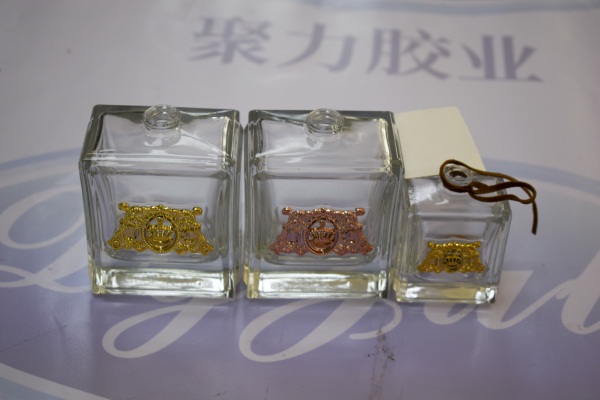 玻璃和金屬粘合膠水